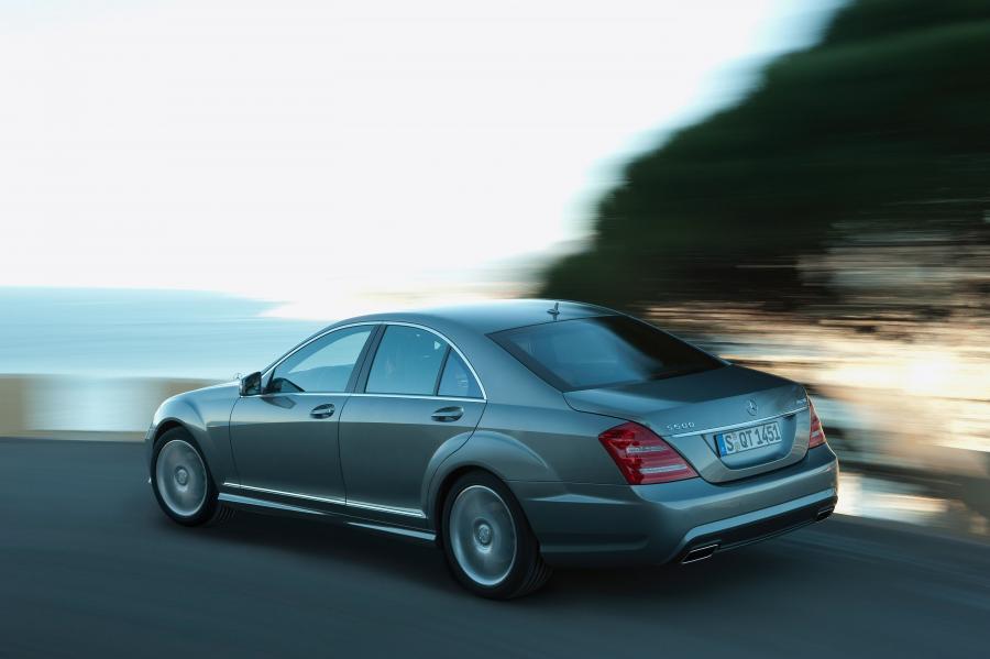  Mercedes-Benz S500 4Matic AMG 2009 года  (фото 3 из 15)